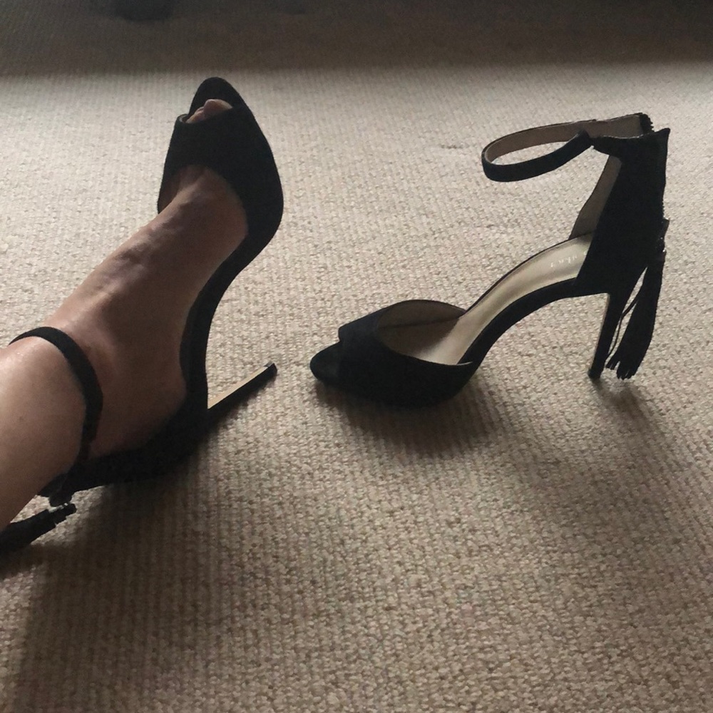 Botkier black suede heels with tassel